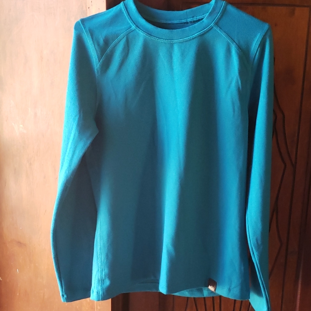 REI kids long sleeved top